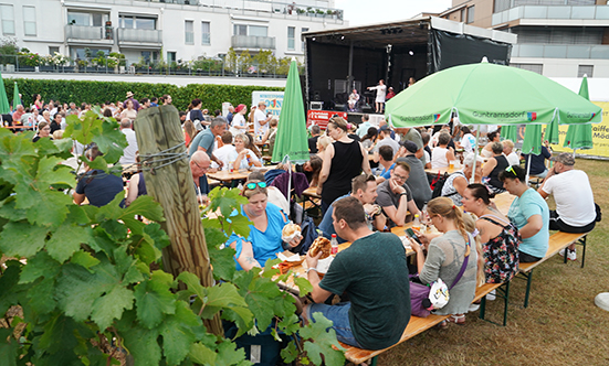 2024-07-13 Streetfood & Sound Festival im Rathauspark
 24SSFSa_DSC00938.jpg